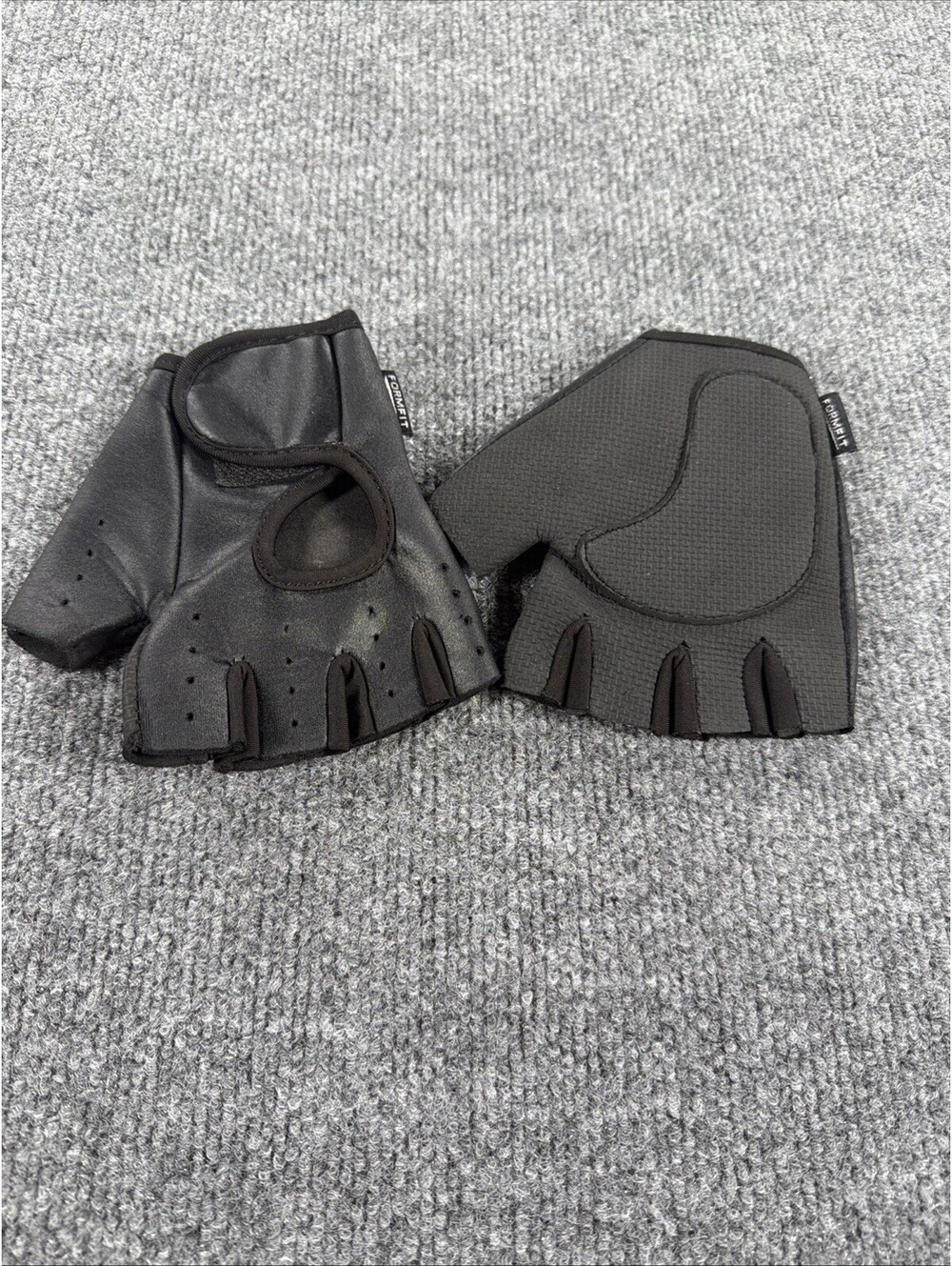 Formfit Half-Finger Workout Gloves-Large